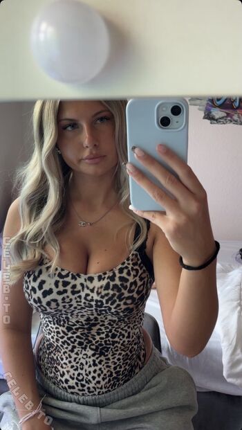 Full leaked Queenice private onlyfans photo