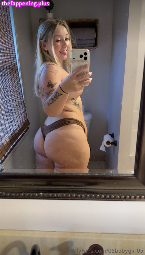 05babygirl05 / ellie.beineke / https: Fotografie OnlyFans Dezbrăcată #11