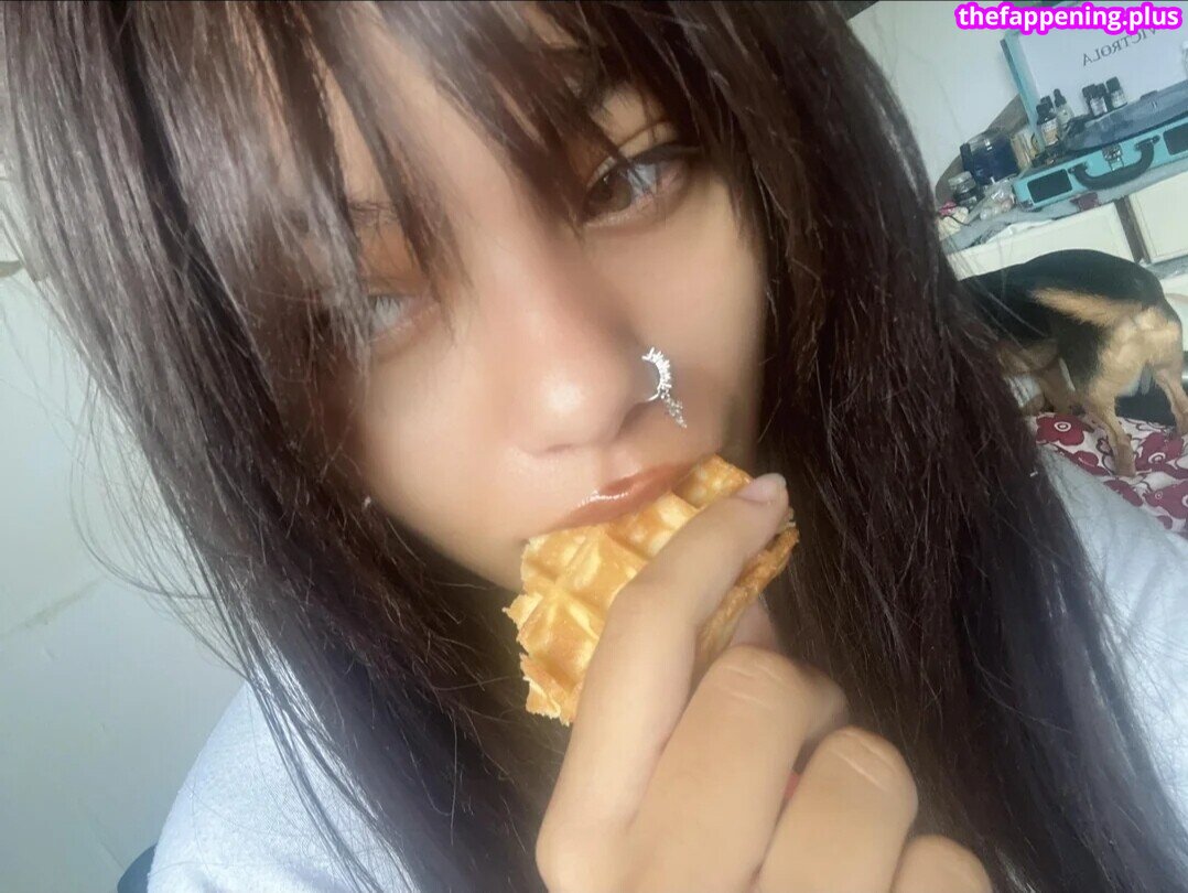 0.5sseraphim / 05Sseraphims Çıplak OnlyFans Fotoğrafı #2