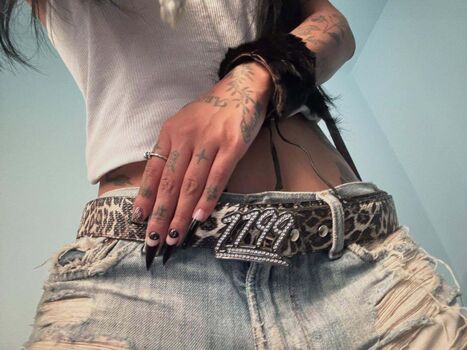 Full leaked Parisrx private onlyfans photo