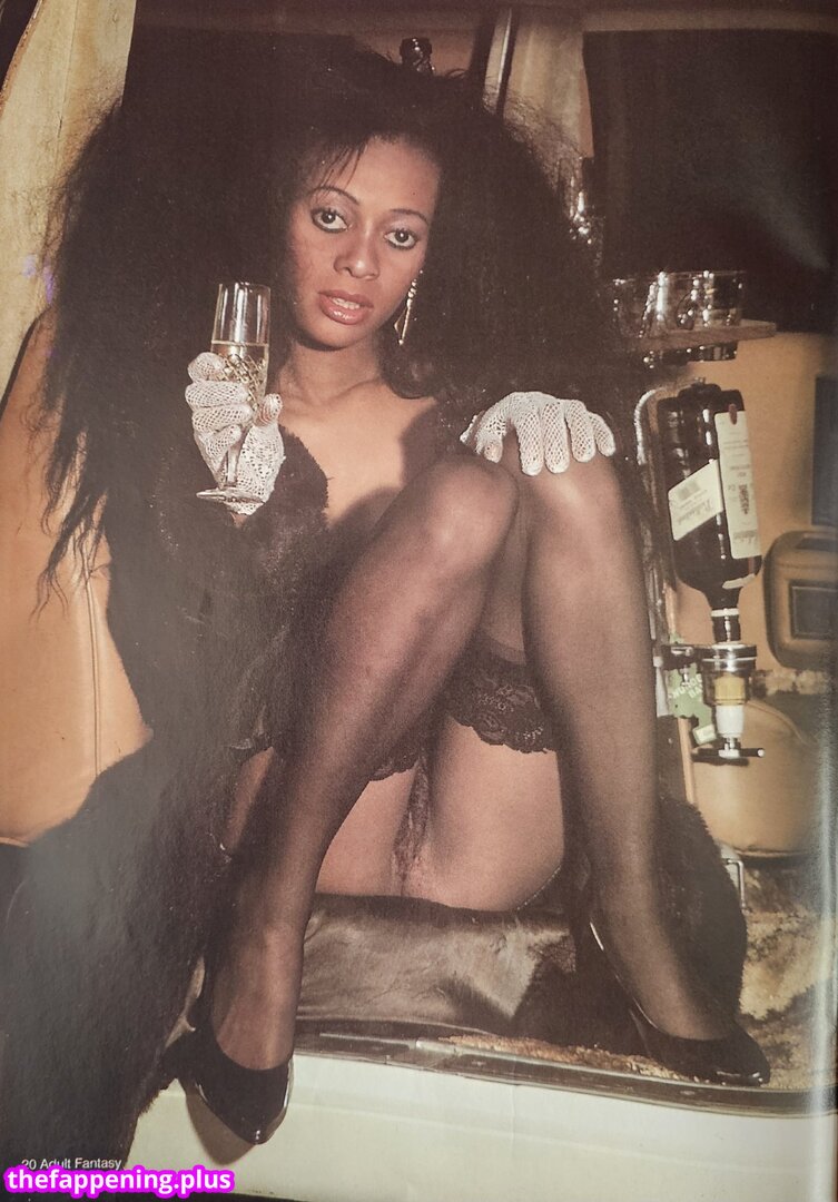 1980'S & Early 90'S Page 3 Girls / GlamourTeaJames / https: / mariawhittaker 누드 OnlyFans 사진 #985
