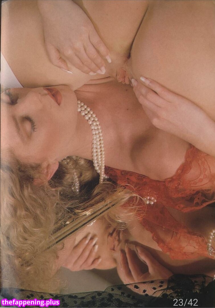 1980'S & Early 90'S Page 3 Girls / GlamourTeaJames / https: / mariawhittaker Çıplak OnlyFans Fotoğrafı #1269
