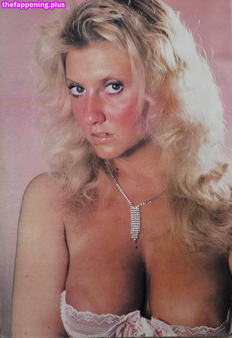 1980'S & Early 90'S Page 3 Girls / GlamourTeaJames / https: / mariawhittaker Fotografie OnlyFans Dezbrăcată #2013