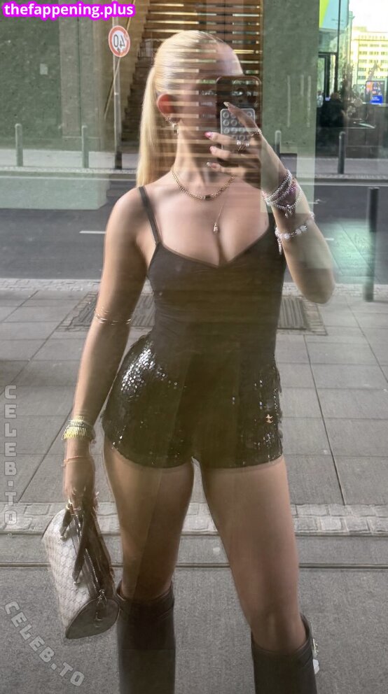 21haia Naken OnlyFans Foto #2