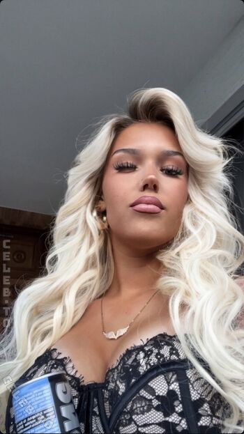Full leaked Hanaaa private onlyfans photo