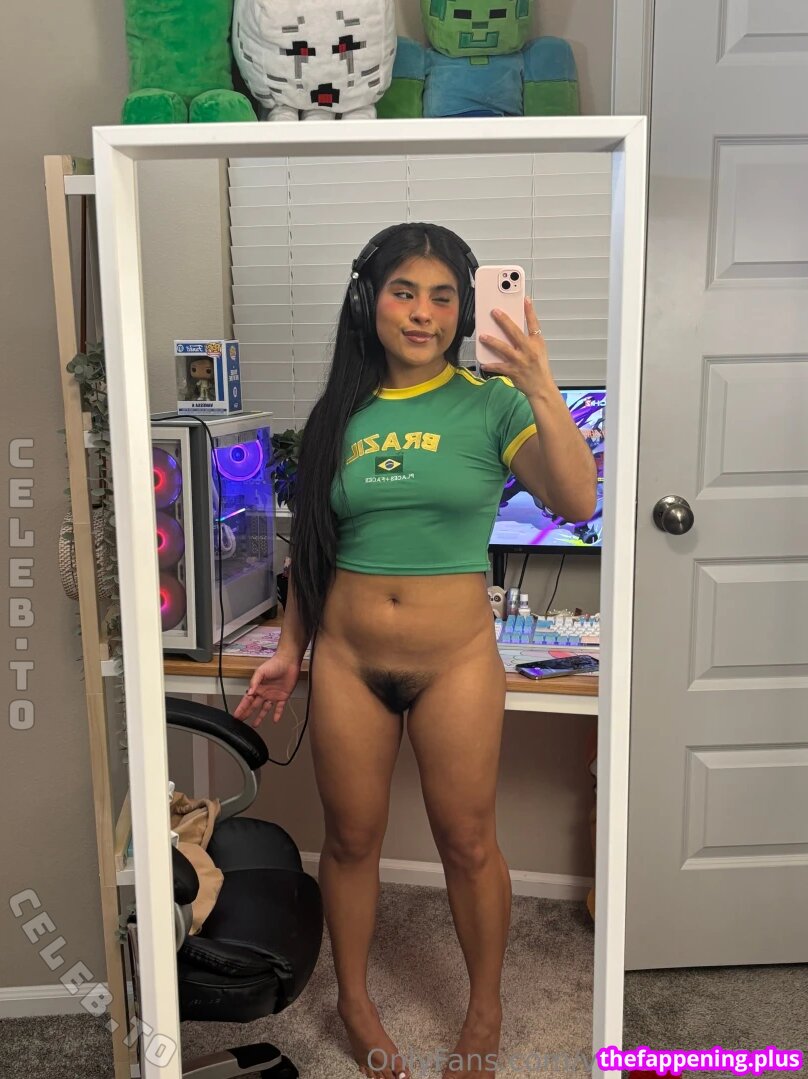 444Vanessa / 444vanessak / bougie_vee / iitmythrowaway / vanessak_2002 Photo OnlyFans Nu #19