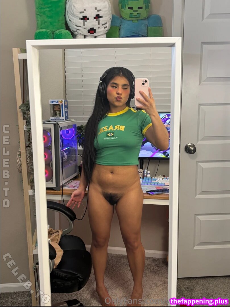 444Vanessa / 444vanessak / bougie_vee / iitmythrowaway / vanessak_2002 Фото обнажённых OnlyFans #20
