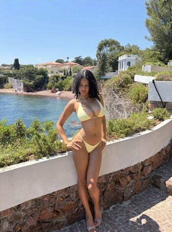 62_gyal