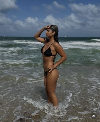 Full leaked Mawii private onlyfans photo