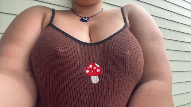 Full leaked Mellowmoon private onlyfans photo