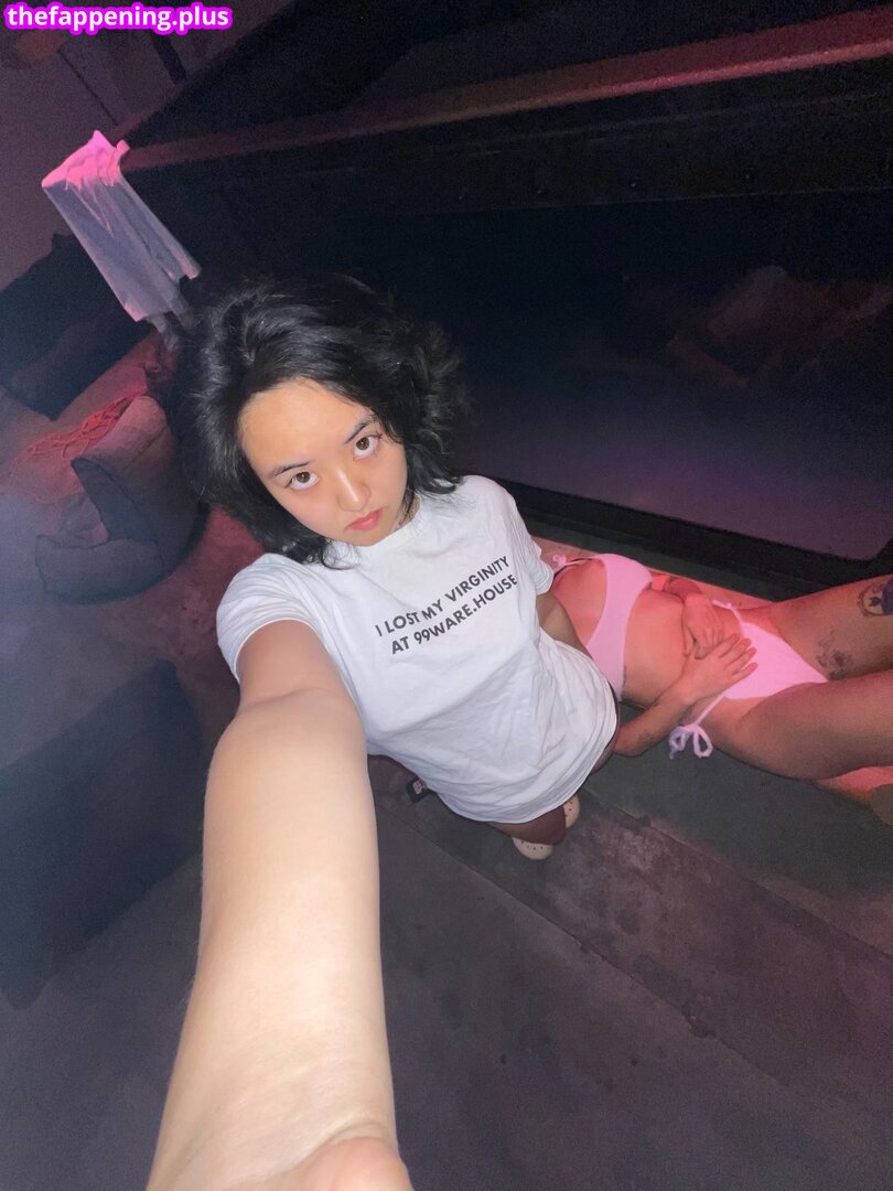 99WAREH0USE / 99WareHouse / cw / favicon.ico / https: Photo OnlyFans Nu #38
