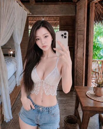 Full leaked Am wen page private onlyfans photo