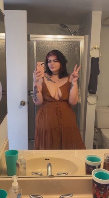 Full leaked Footinches private onlyfans photo