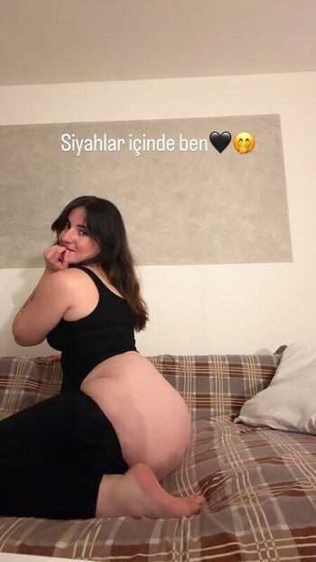 Full leaked Itsmenazli private onlyfans photo