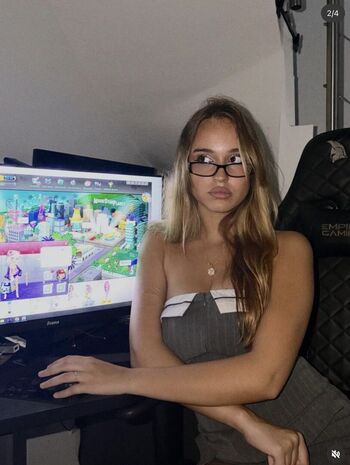 Full leaked Lyse private onlyfans photo