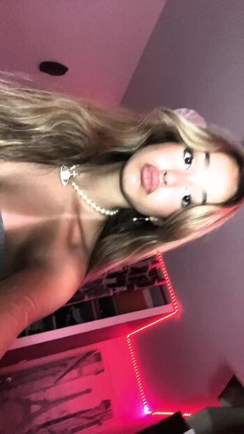 Full leaked Lyse private onlyfans photo