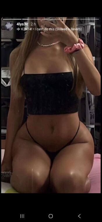 Full leaked Lyse private onlyfans photo