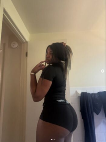 Full leaked Tii red private onlyfans photo
