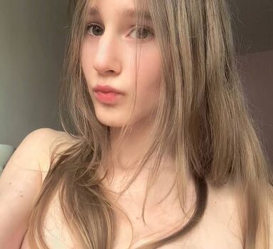 Full leaked Yan chik private onlyfans photo