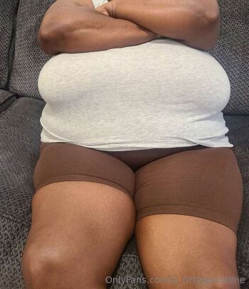 Full leaked A tiddygoodtime private onlyfans photo