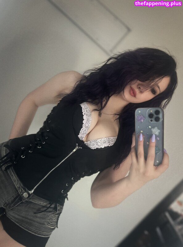 aaebi / aaebiya / aebi / kittyhafu / nsfwaebi Foto OnlyFans Desnuda #13
