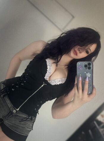 Full leaked Aaebi private onlyfans photo