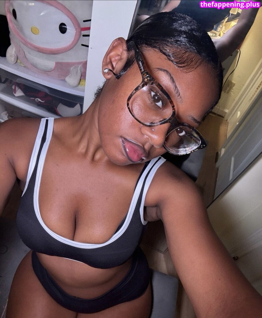 Aaliyah Monet / aaliyahhmonettt / aaliyahmonet_ / https: Meztelen OnlyFans Fotó #1