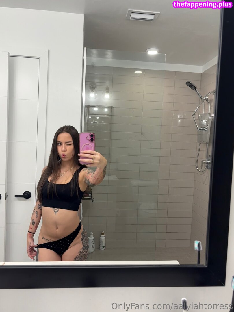 Itsthesaiint / aalyiahtorres / aalyiahtorress Foto OnlyFans Desnuda #17