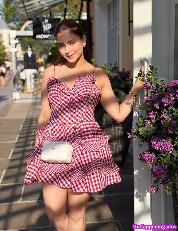 Aamna Sharif / aamnasharifofficial Fotografie OnlyFans Dezbrăcată #13
