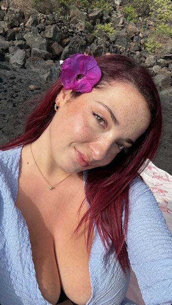 Full leaked Aandreaagomez private onlyfans photo