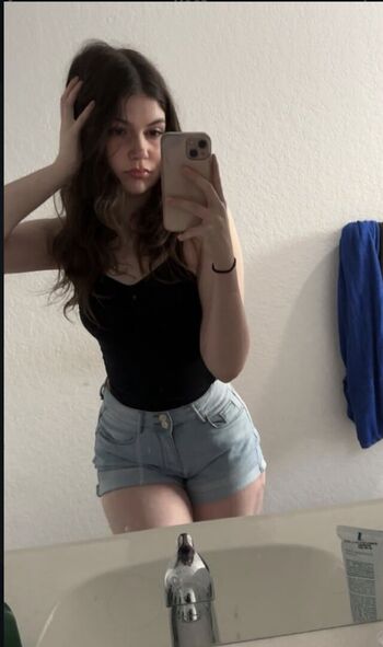 Full leaked Aangieebabe private onlyfans photo