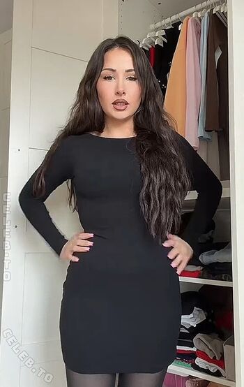 Full leaked Aanyskh private onlyfans photo