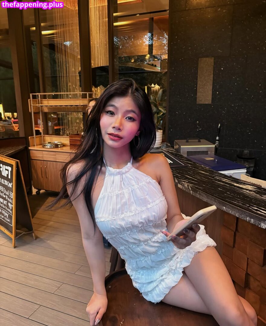 Saipetch B. / aaomhelloo Foto OnlyFans Nuda #95