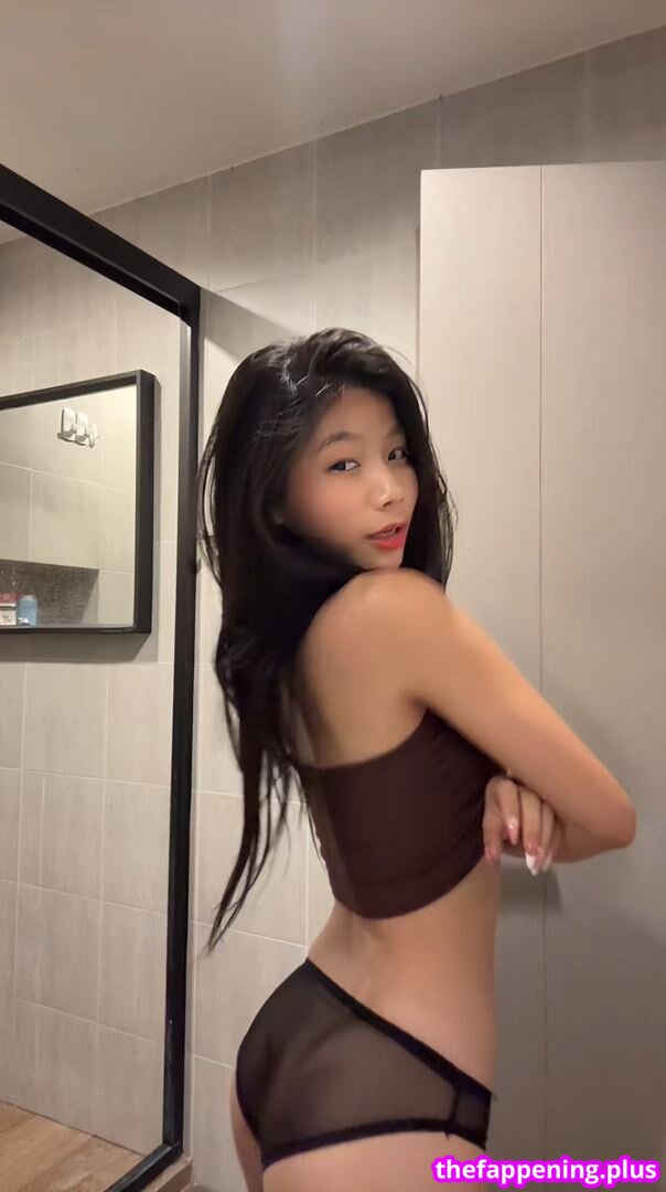 Saipetch B. / aaomhelloo Meztelen OnlyFans Fotó #193