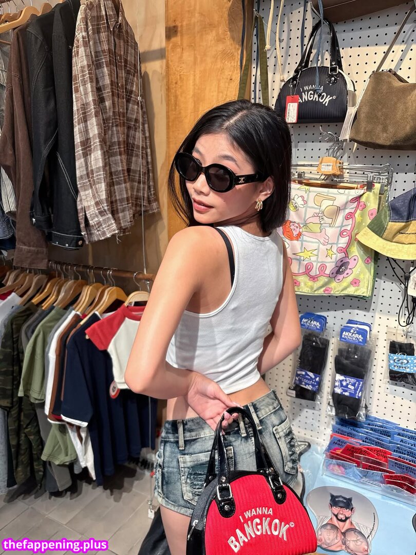 Saipetch B. / aaomhelloo Fotografie OnlyFans Dezbrăcată #213