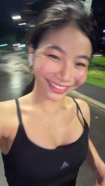 Full leaked Aaomhelloo private onlyfans photo