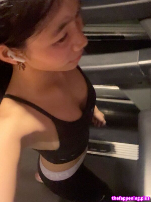 Saipetch B. / aaomhelloo ヌードOnlyFans写真 #249