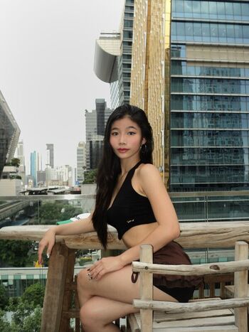 Full leaked Aaomhelloo private onlyfans photo