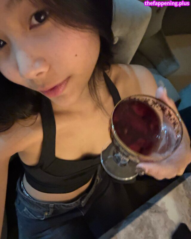 Saipetch B. / aaomhelloo Meztelen OnlyFans Fotó #383
