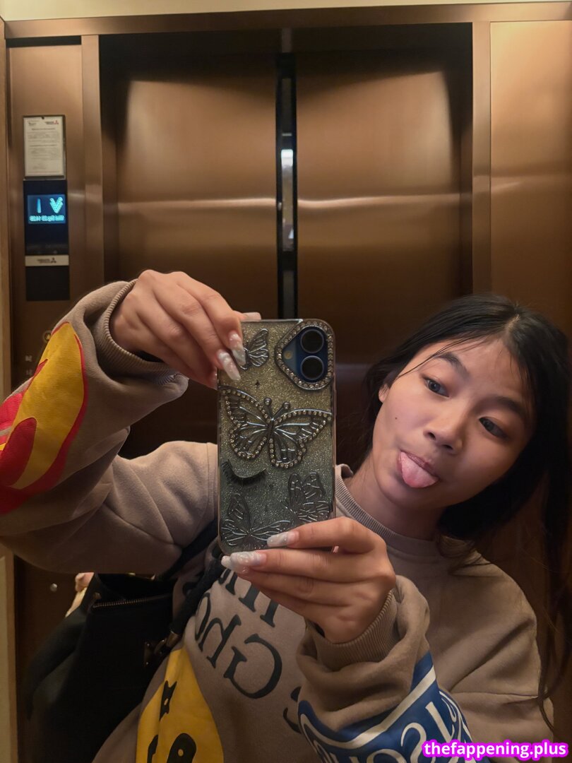 Saipetch B. / aaomhelloo Çıplak OnlyFans Fotoğrafı #433