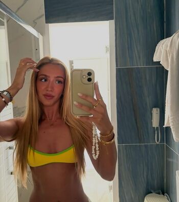 Full leaked Abbey elizabeth brook private onlyfans photo