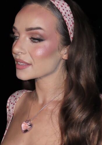 Full leaked Abbie chatfield private onlyfans photo
