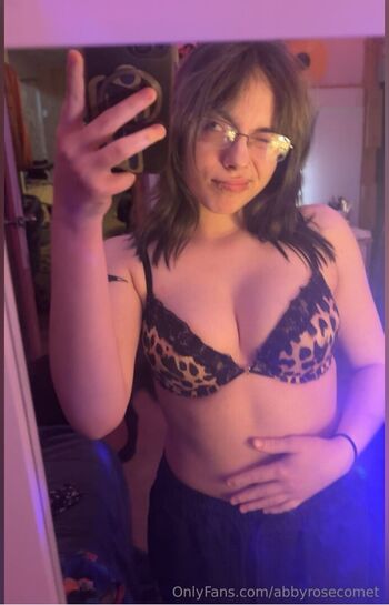 Full leaked Abbyrosecomet private onlyfans photo