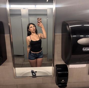 Full leaked Aconitumlilah page private onlyfans photo