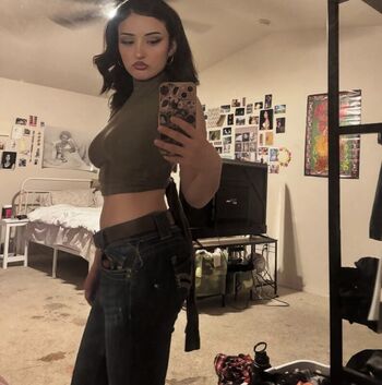 Full leaked Aconitumlilah private onlyfans photo