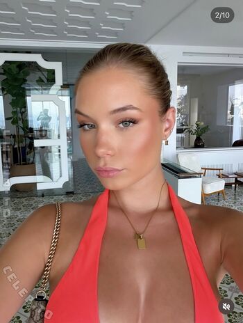 Full leaked Actuallyyhelen private onlyfans photo
