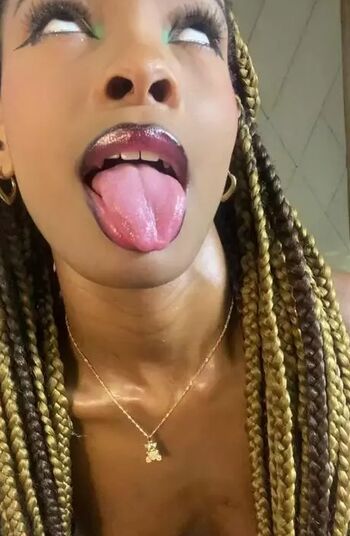 Full leaked Adarasmithh private onlyfans photo