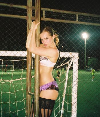 Full leaked Addison rae  page private onlyfans photo