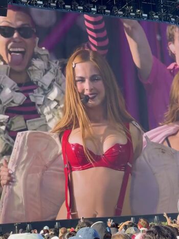 Full leaked Addison rae private onlyfans photo