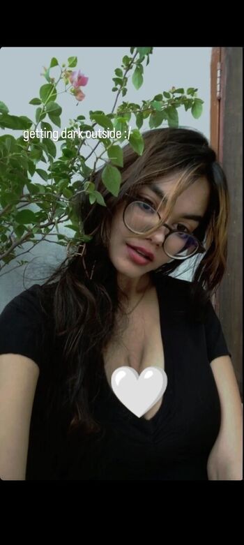 Full leaked Adhuvaii private onlyfans photo